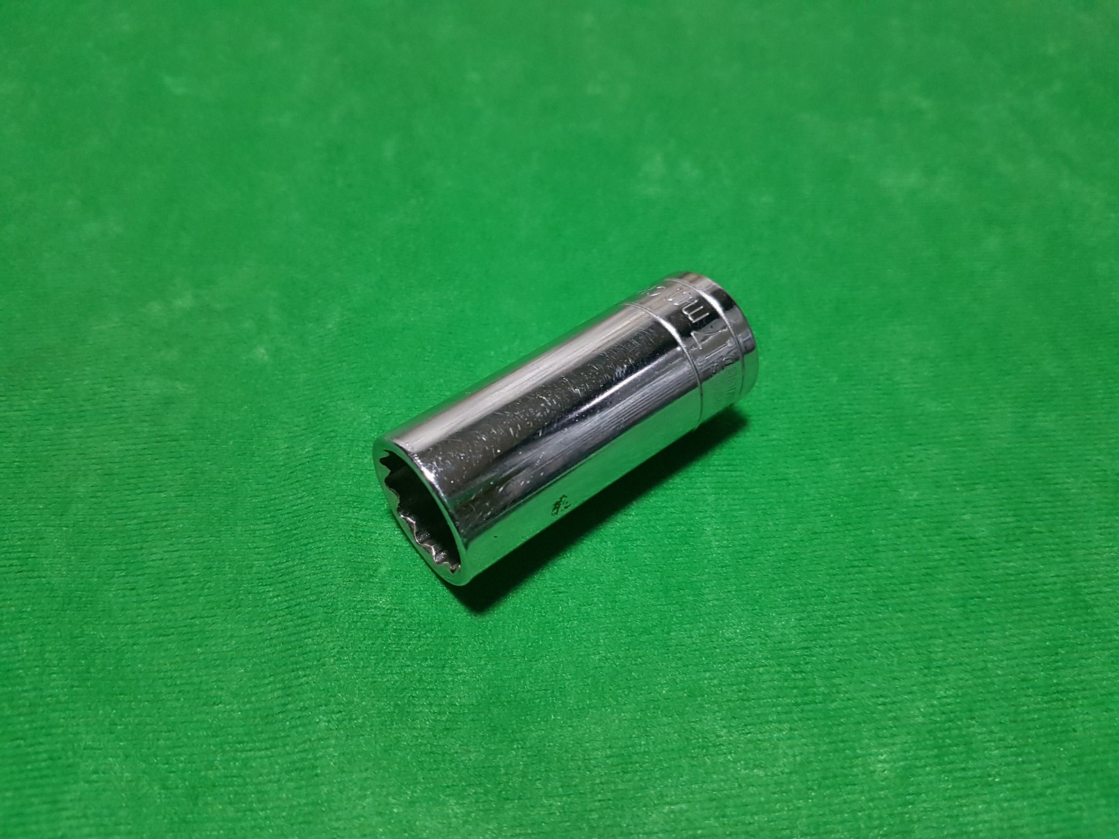 Halfords advanced 17mm 3/8″ drive 12 point deep CV socket **FAST FREE POST**