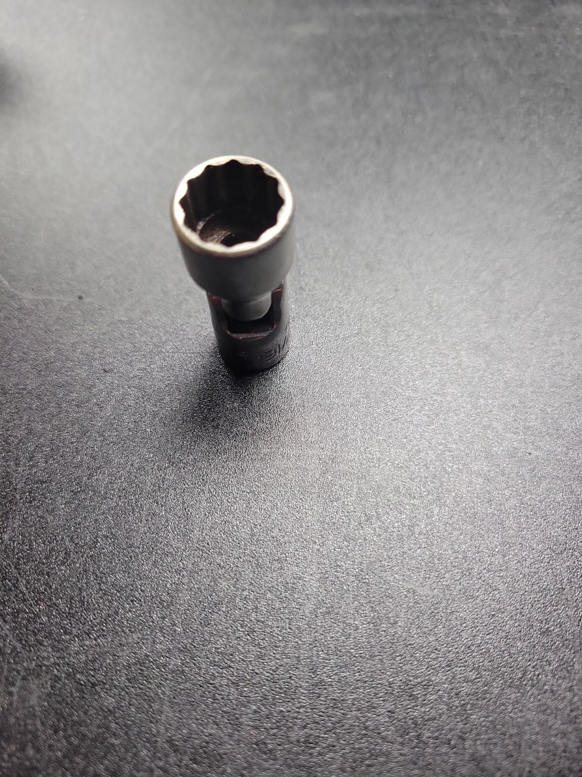 Snap On 1/4” Dr 7/16” 12 Point Shallow Swivel Universal Socket TMU141A NO MARKS