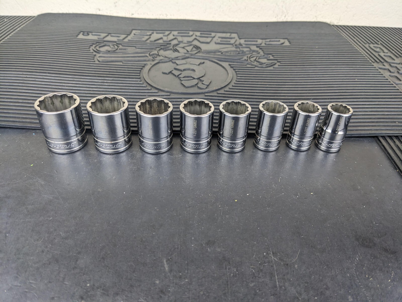 #av827 Snap-On Set 1/2″ Drive Socket Set 9/16″ to 1” SAE SW Series 12 Point