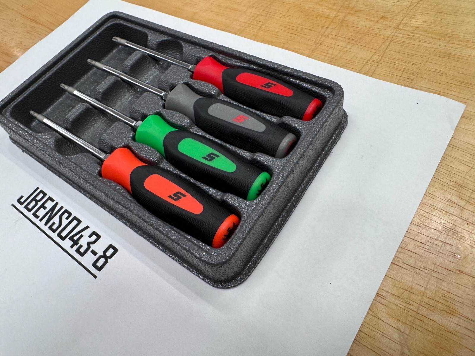 Snap-on Tools NEW MULTI-COLOR 4pc Mini Soft Grip Torx Screwdriver Set SGTX40BMC
