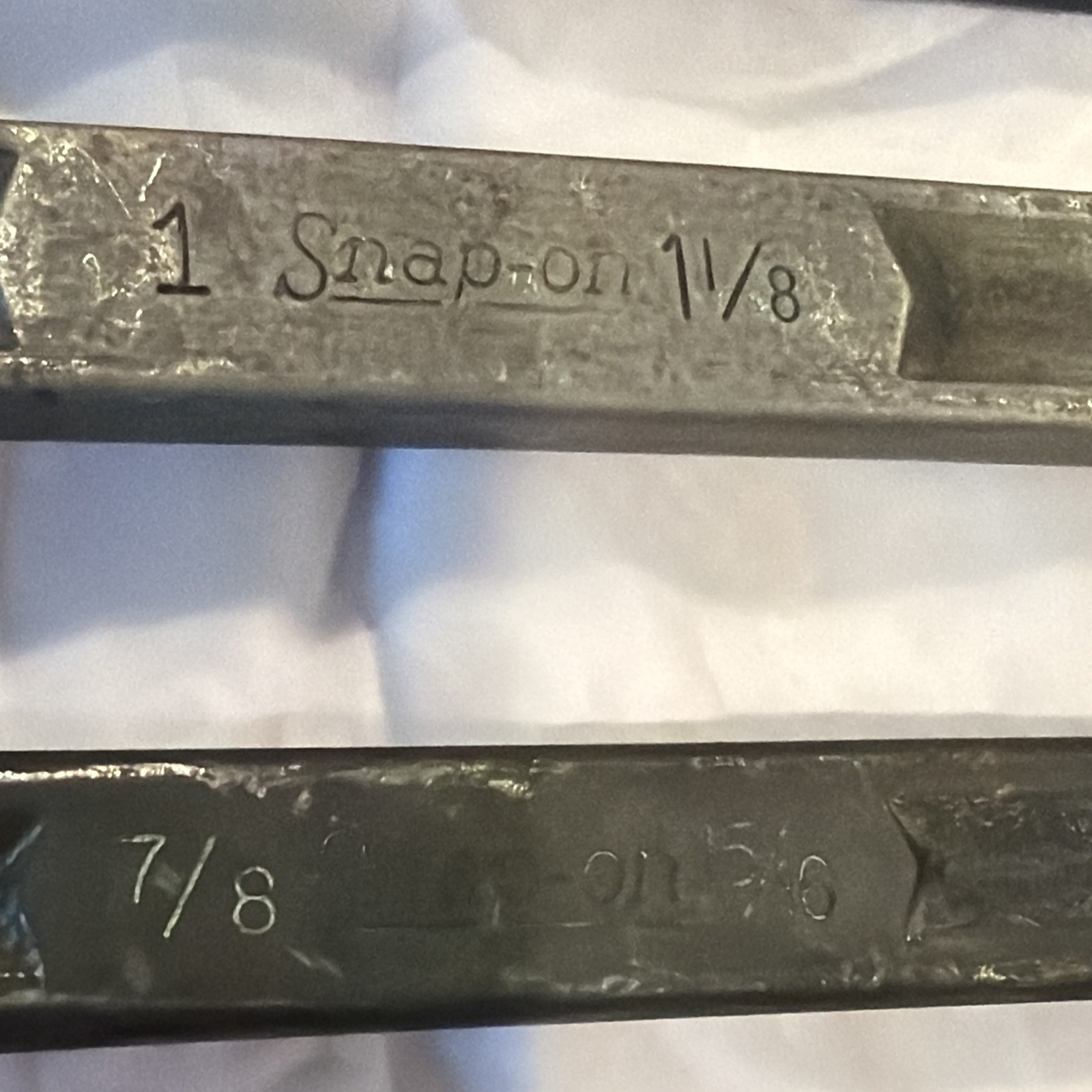 Snap On 7/16” to 1-5/16” 12PT Industrial Finish 7pc Offset Box End Wrench set