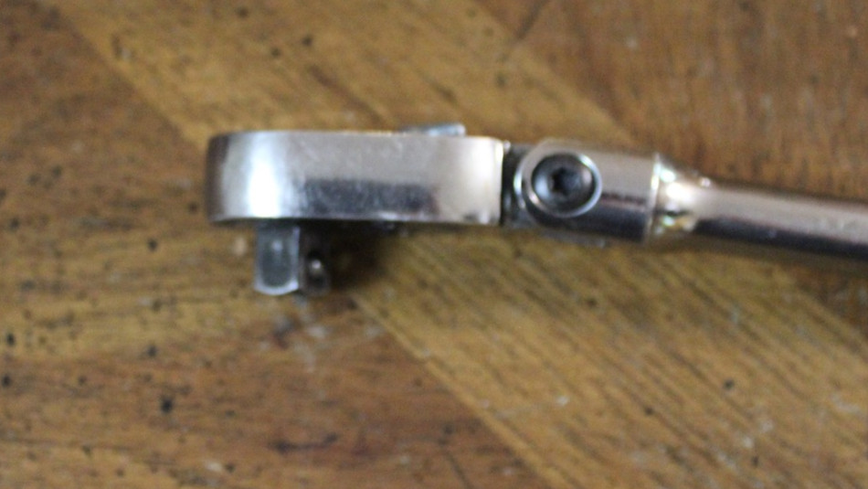 Snap On 3/8″ Drive Flex Head Ratchet Soft Grip Bent Handle FHBF80
