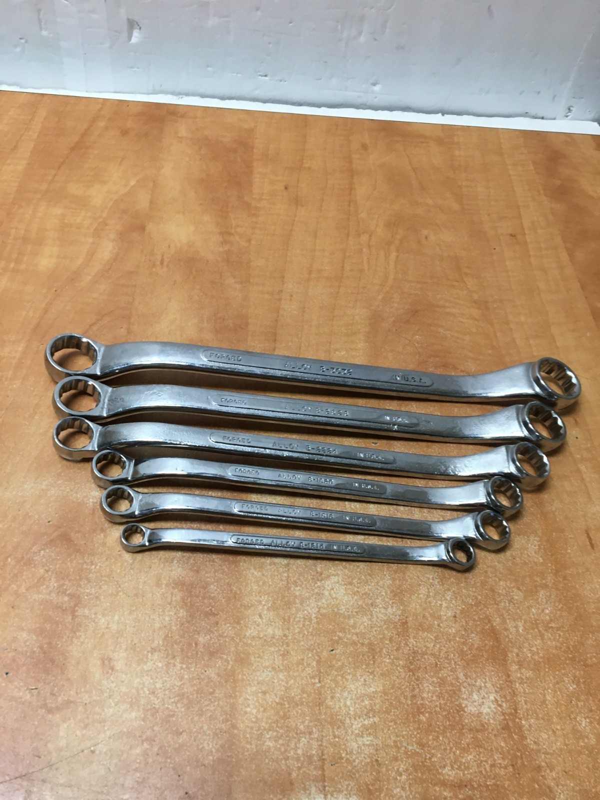 S-K USA 6- Piece SAE Offset Box End Wrench Set 3/8 To 1 In. B-1214 to B-3032