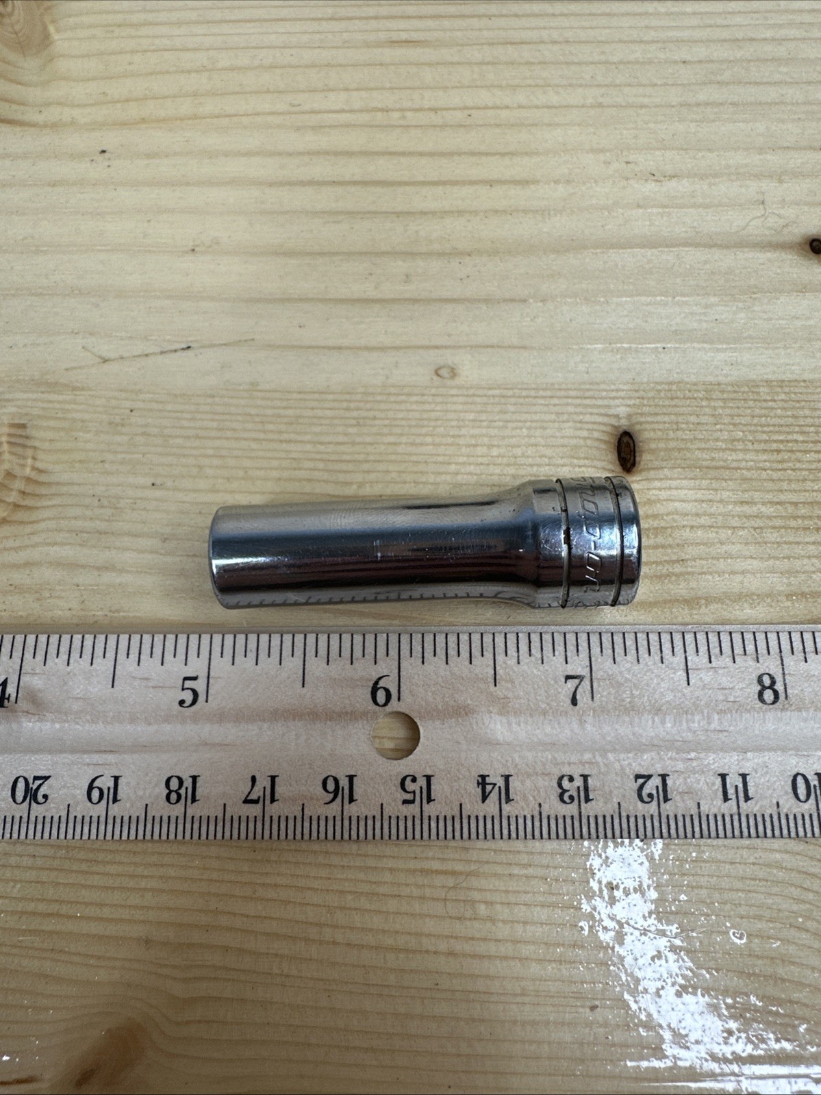 Snap On 3/8″ 6 Point 3/8″ Drive Deep Chrome Socket #SFS121