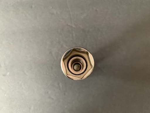 Snap-on 3/8″ Drive 13/16″ Magnetic Swivel Spark Plug Socket S9704KFUAMAG READ