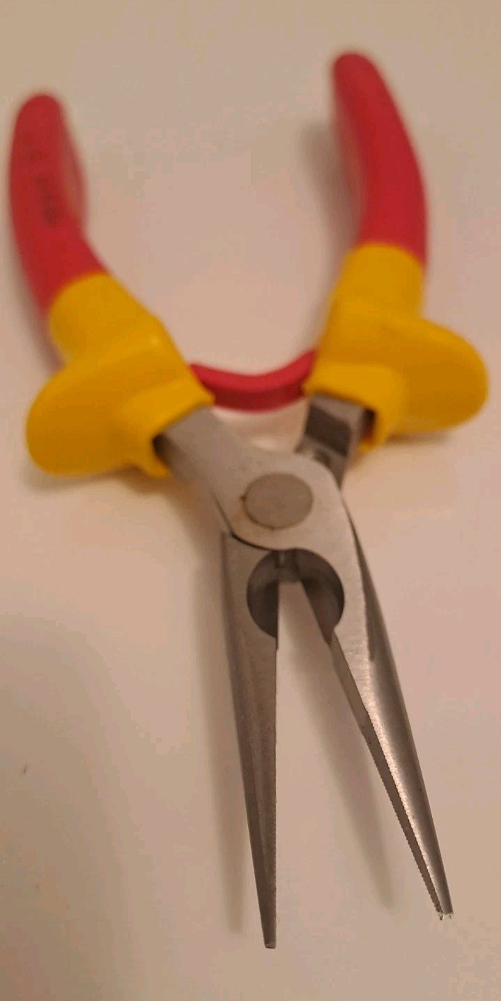 Facom 193.16VE Long Half-Round Nose Pliers