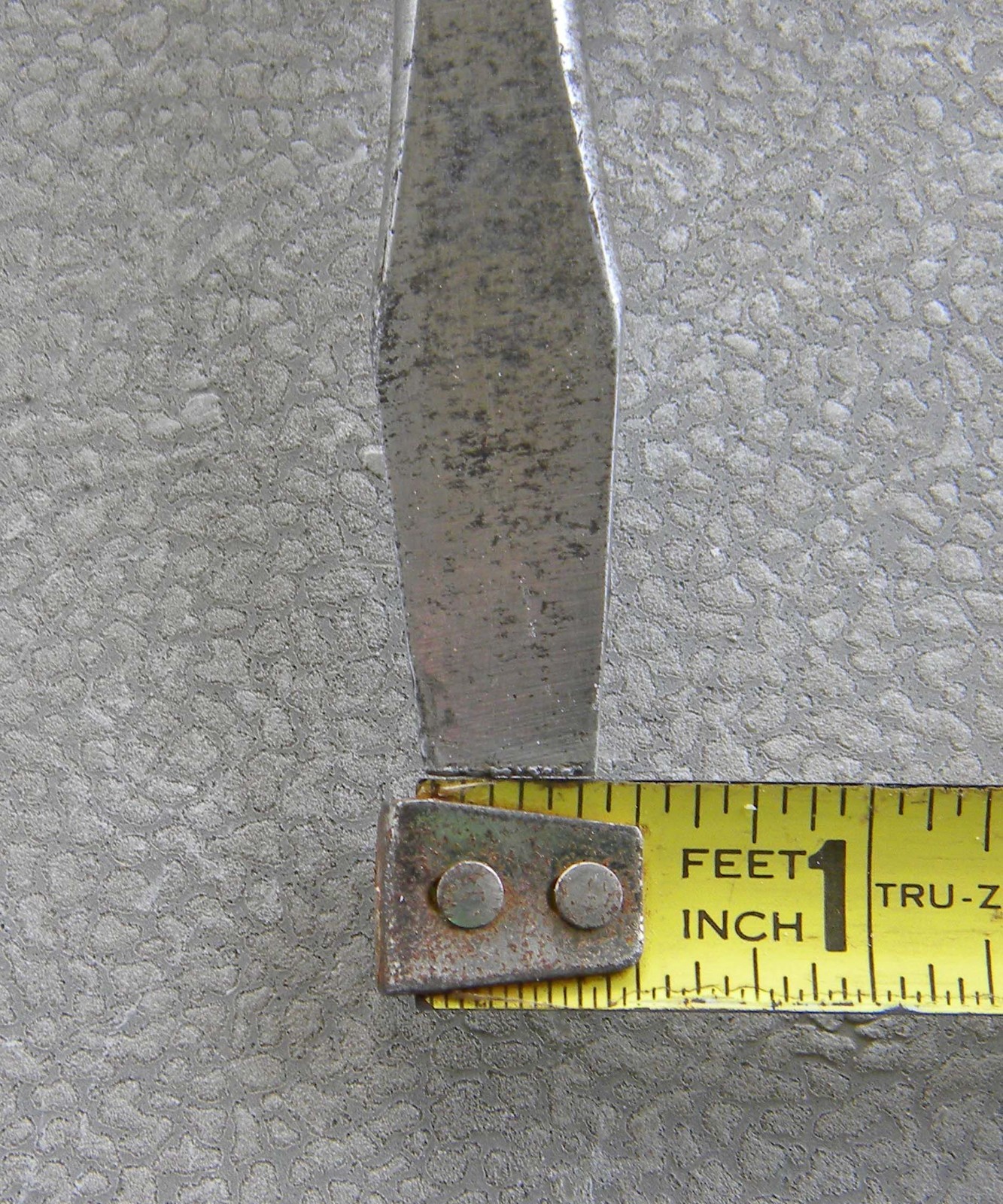 Vtg 12″ New Britain #D28 Flat Slotted 3/8″ Long Shaft Screwdriver, Yellow Handle