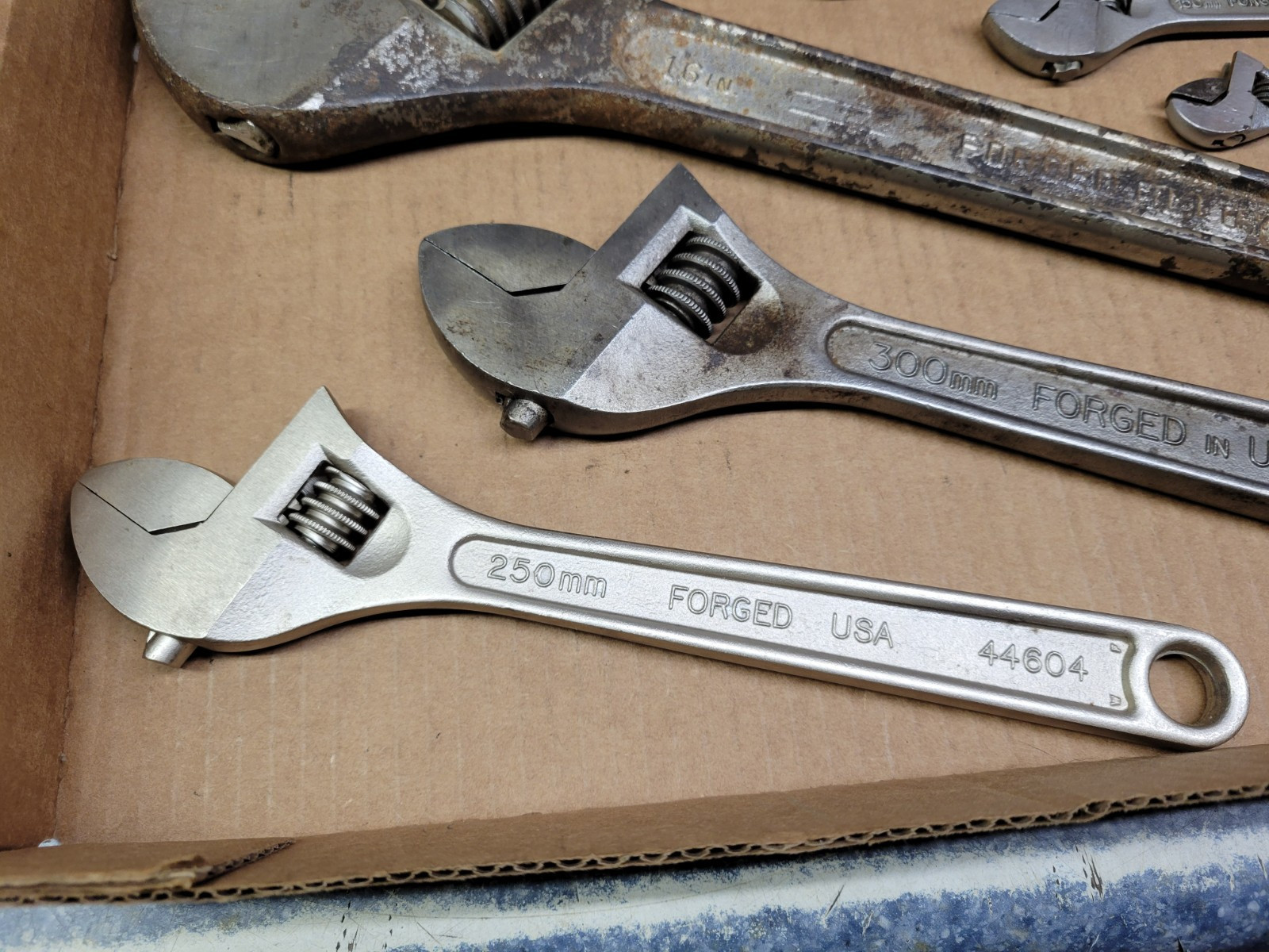 Craftsman 6-Piece Adjustable Wrench Set 4″+ 6″ + 8″ + 10″ + 12″ + 16″