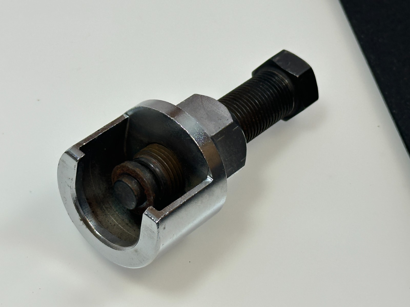 Blue-Point Tools SP448 Air Pump Pulley Puller (Fits Over Flange)