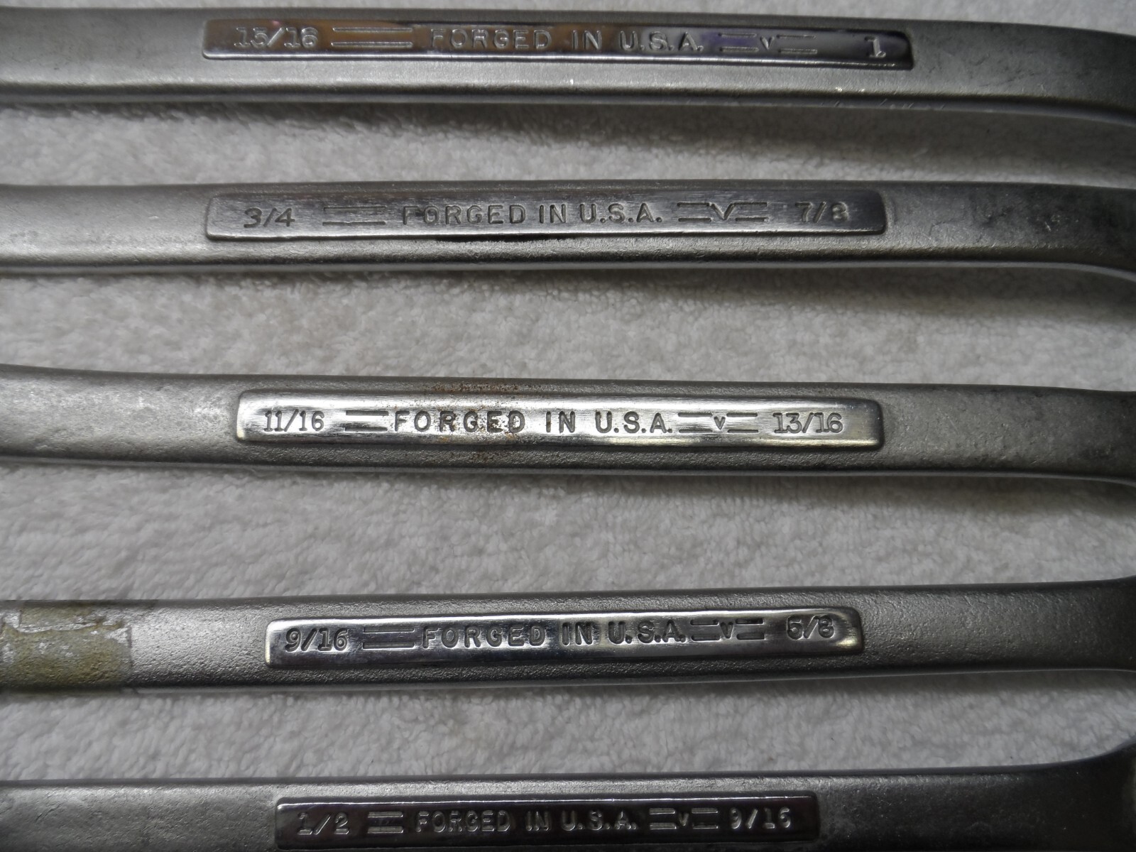 Craftsman SAE Box End Wrench Set (bonus stubby), 12pt, USA (3/8″ – 1″) – 7 pcs
