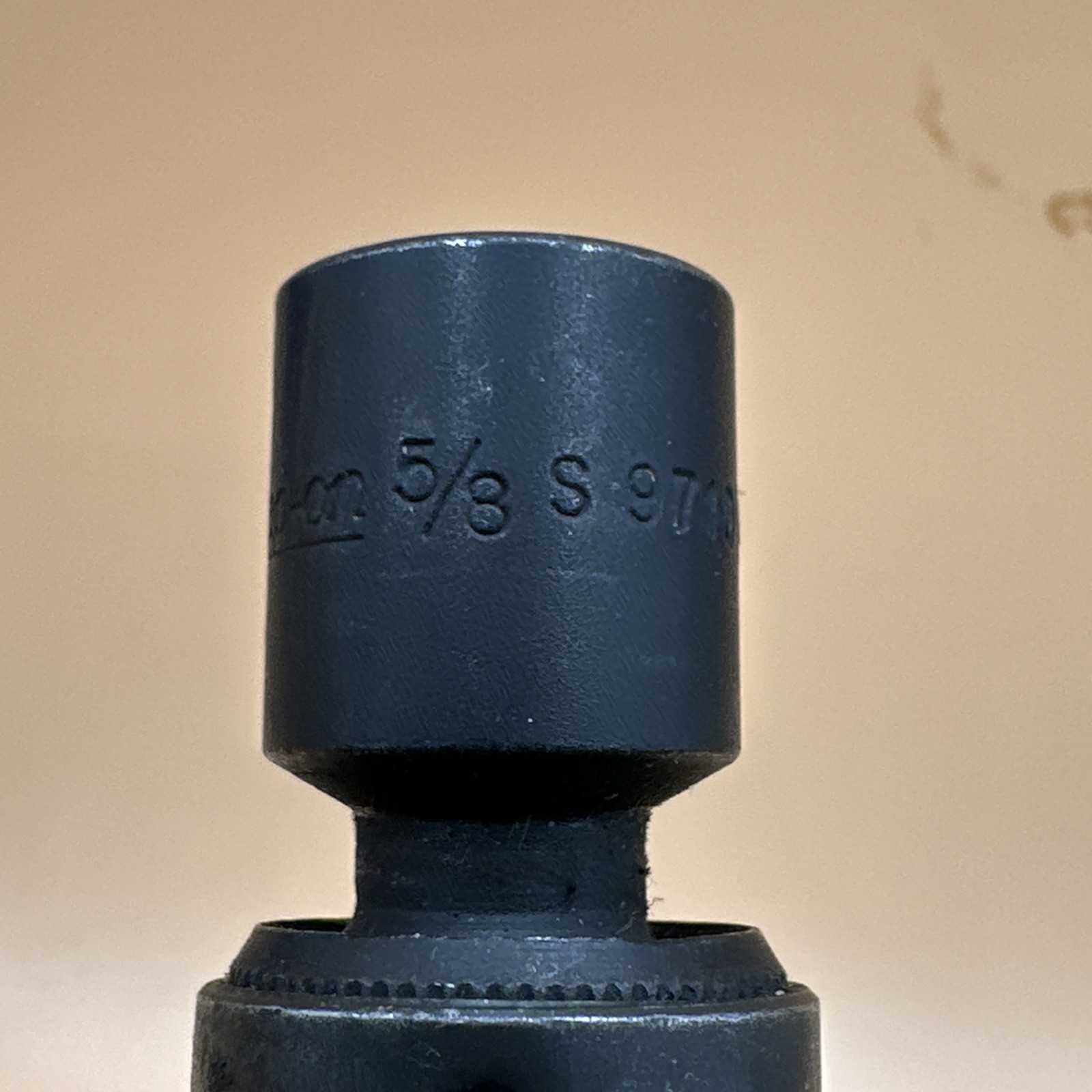 Vintage Snap On S9710 3/8″ Drive 6-Point SAE 5/8″ Swivel Spark Plug Socket Nice!