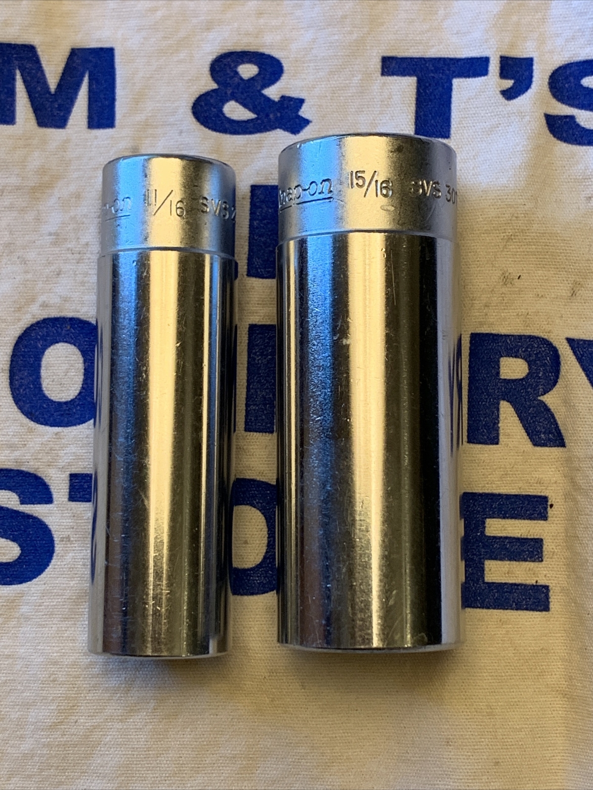 Vintage Snap-on Tools USA 1/2″ Drive 12pt Deep SAE 11/16″ & 15/16″ SVS221 SVS301
