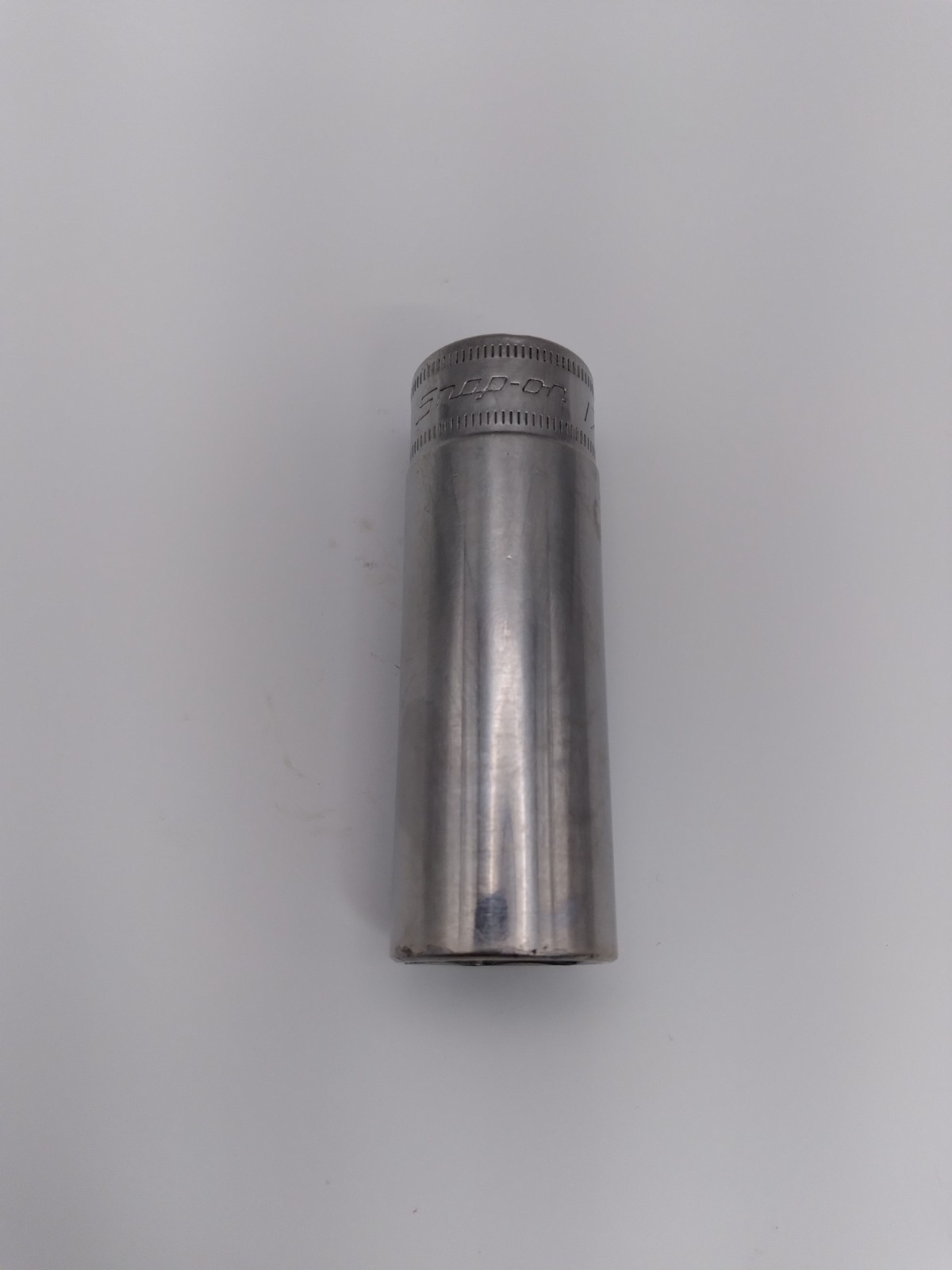 Snap On Tools 3/8″ Drive 6-Point Metric 17mm Deep Socket Chrome SFSM17 USA USED