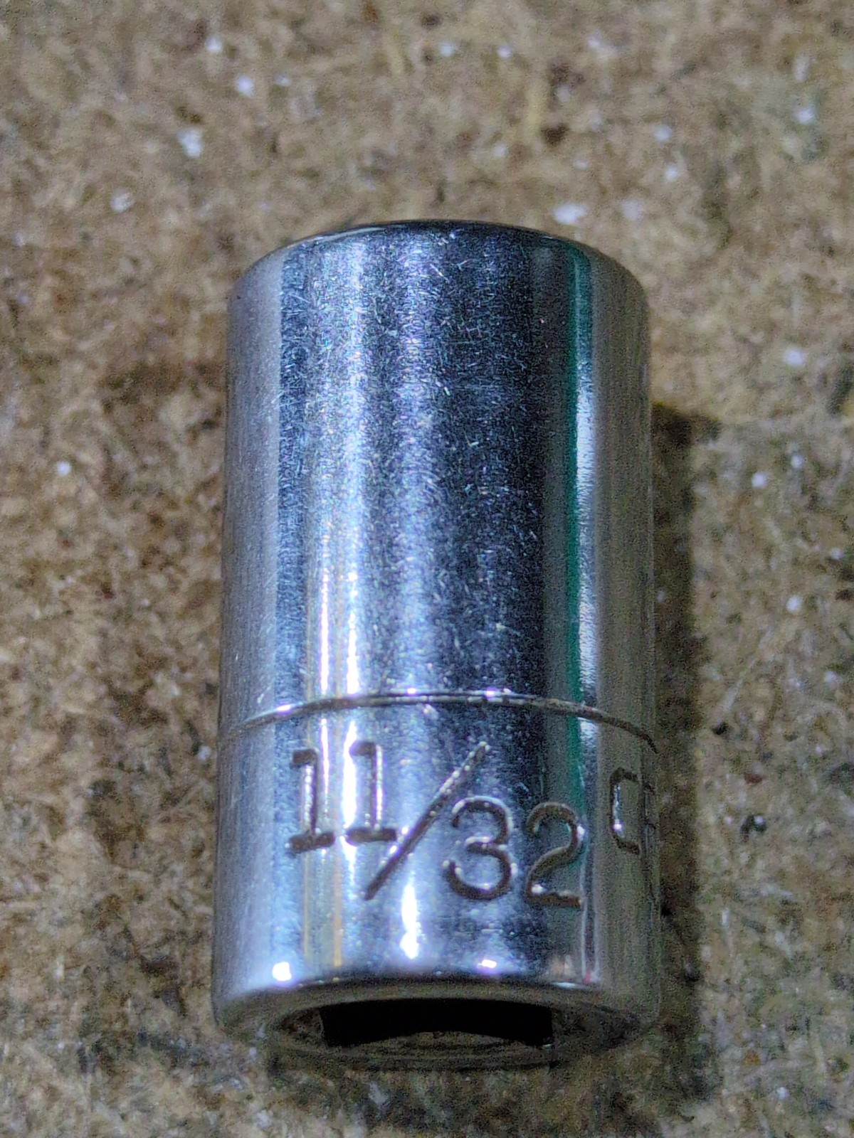 CRAFTSMAN 1/4″ DRIVE 11/32 6 POINT SHALLOW SOCKET -V- 43496 USA