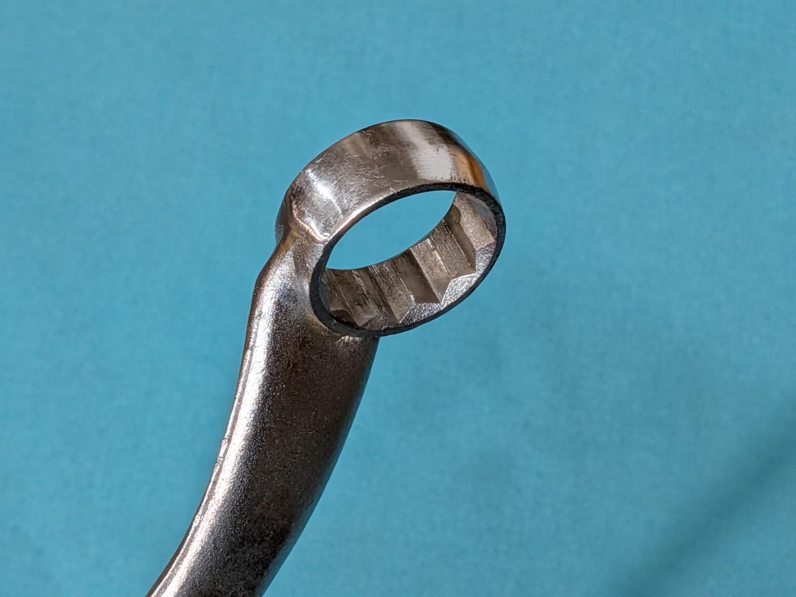 S-K Wayne # B-3032 12pt. Box End Wrench 1″ x 15/16″ x 15-1/2″ Vintage 1960’s Era