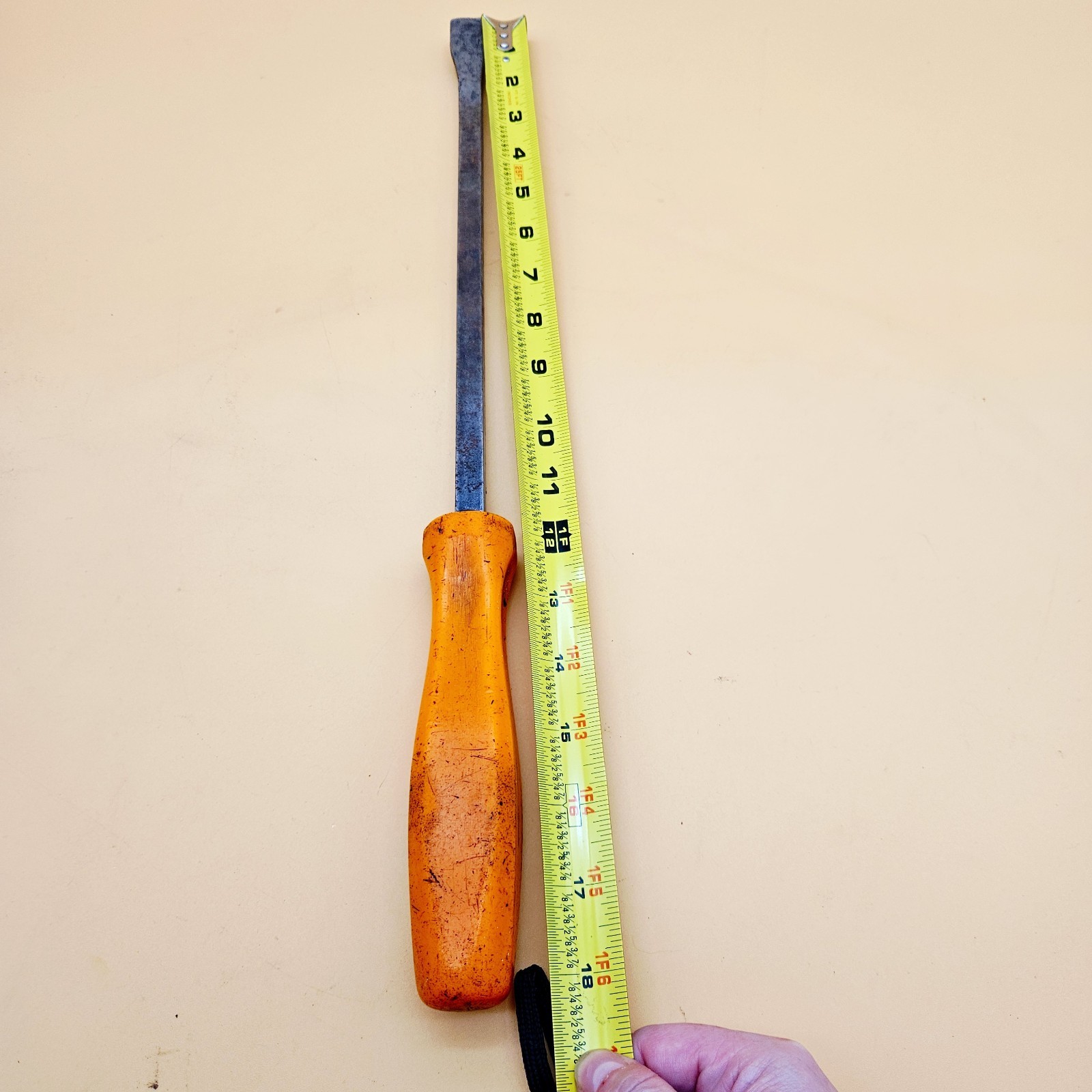 Vintage Snap-on Tools SPB18A Hard Orange Handled 17-in Pry Bar