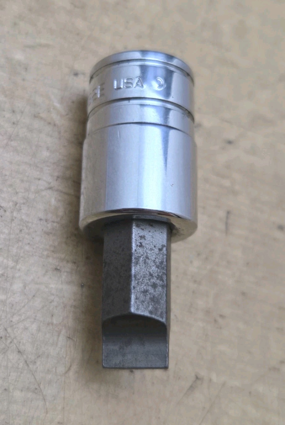 New Snap On F62E – 3/8″ Drive 3/8″ Wide Flat Tip Short Bit Socket Driver
