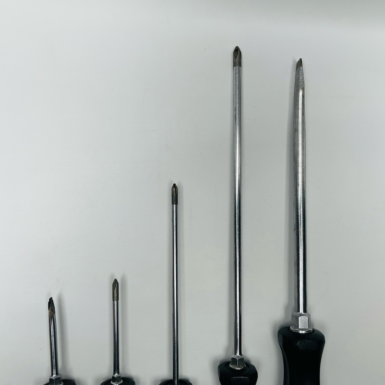 Snap On Lot Of 10 Tools, Screwdrivers, Cotter Pin Puller & Scratch awl