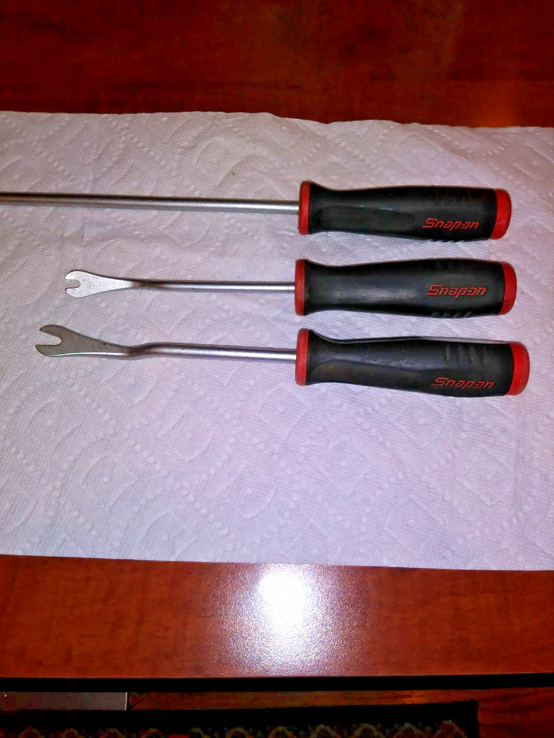 SNAP-ON 3PC. TRIM PAD CLIP REMOVER SET. RED & BLACK SOFT GRIP HANDLES LIKE NEW