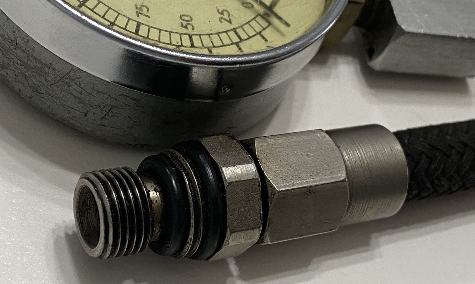 VTG MAC TOOLS TRANSMISSION AND ENGINE OIL PRESSURE GAUGE DIAL # 37089 USA MADE