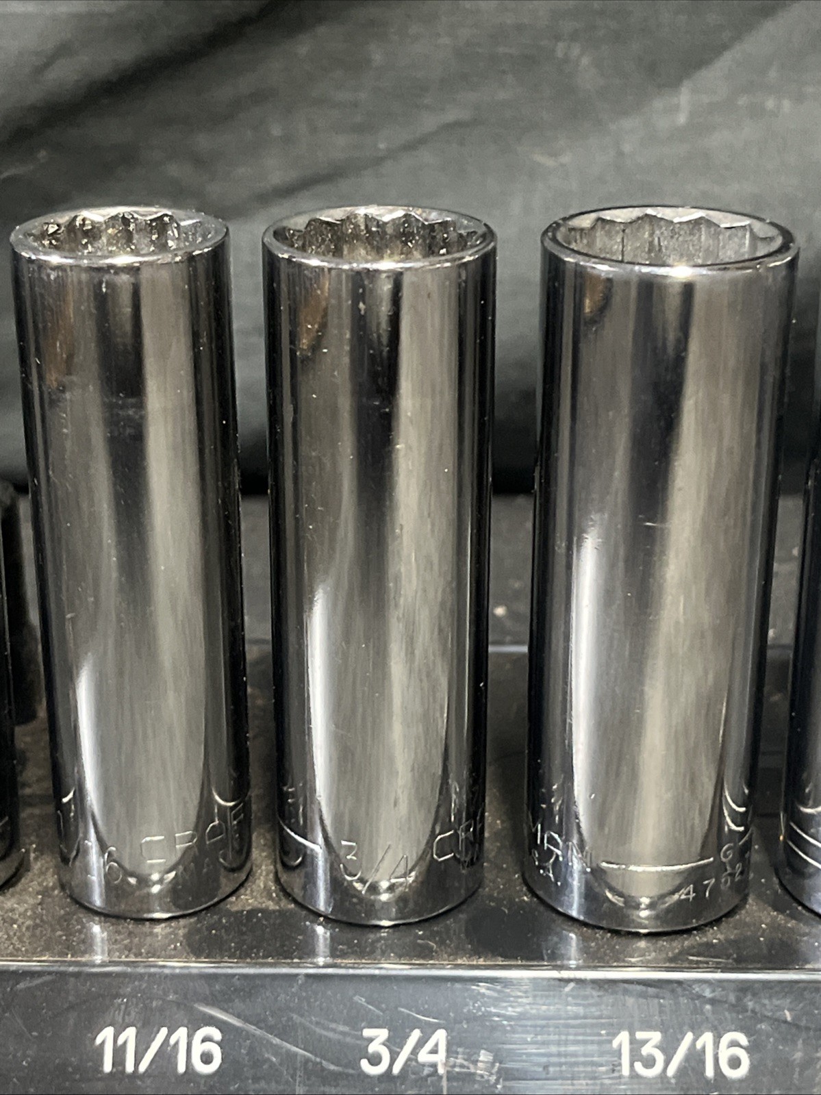 Craftsman USA 1/2” Drive 12 Point Deepwell SAE Socket Set 1/2- 1 1/8 All G But 1