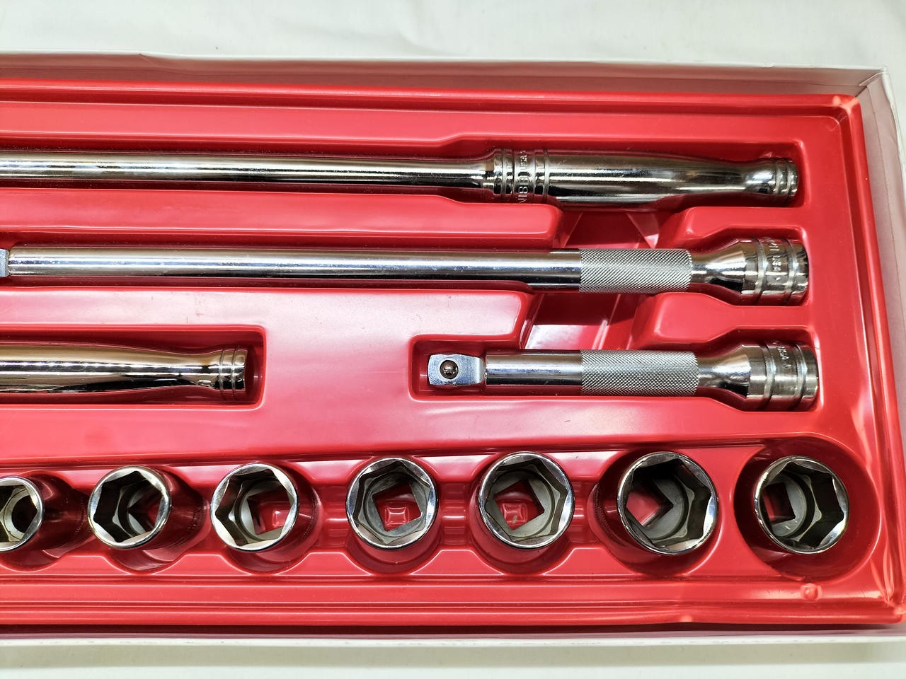 Snap-On 1/2-inch Socket Wrench Set 317AMMPC 17-Piece General-Purpose Service Set