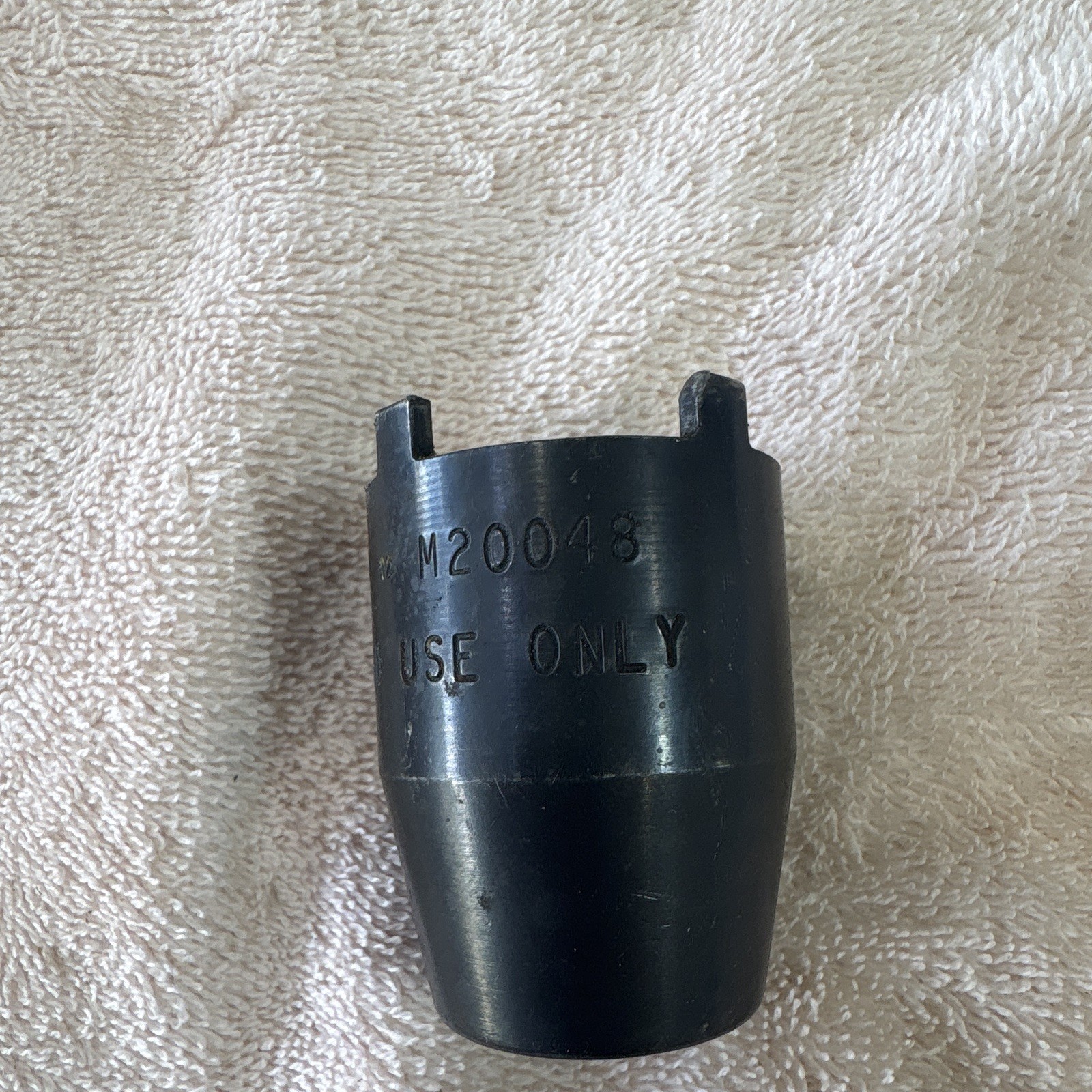 Used slot nut special tool for older Mercedes 186589110700 AST brand part M20048