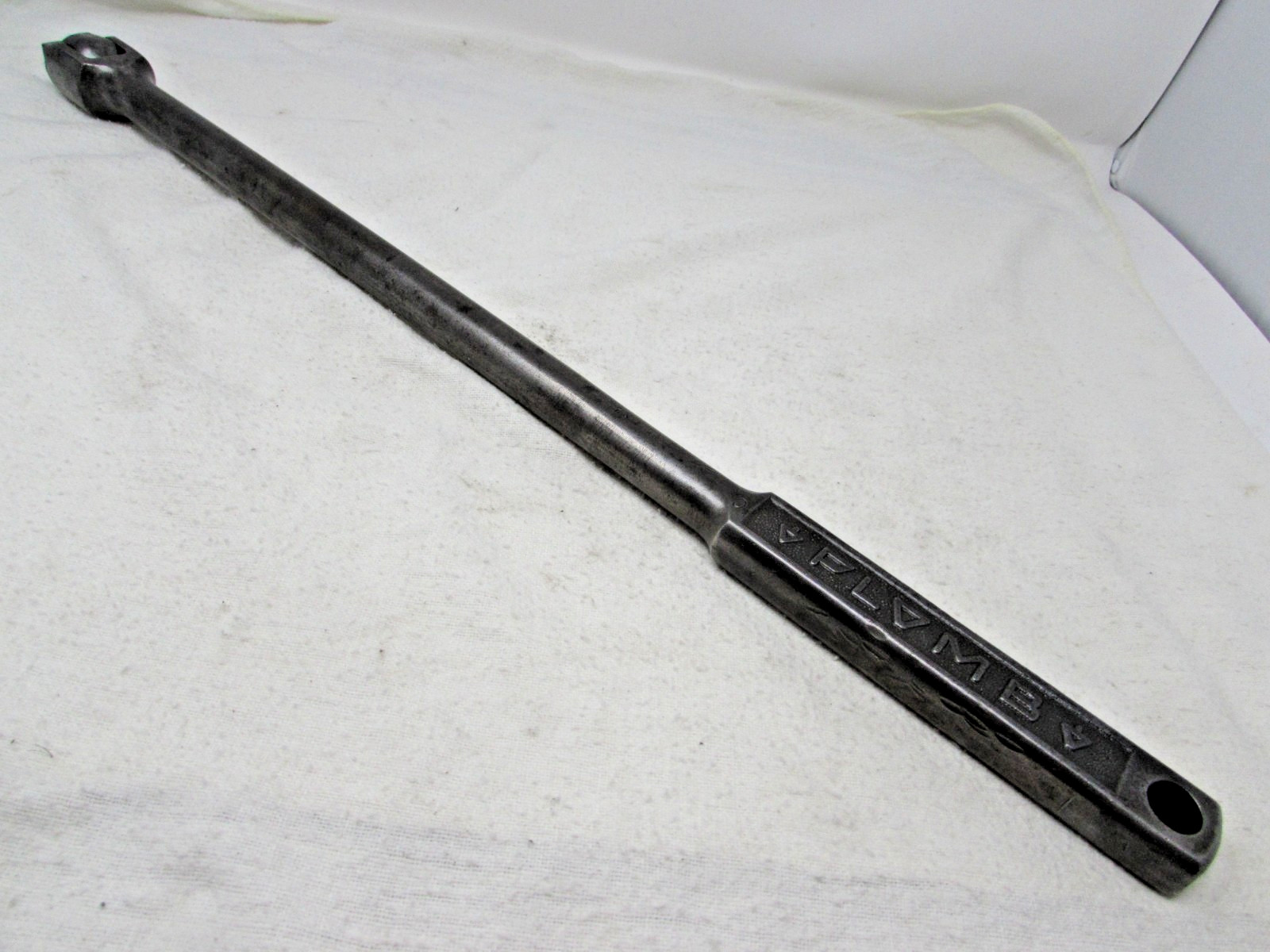 Vintage Plomb Plvmb 3/4″ Drive Pebble Finish 5668 22-Inch-Long Break-Over