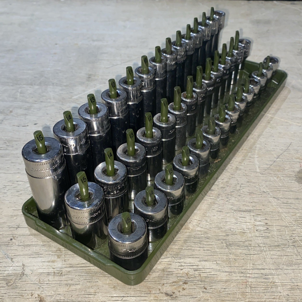 Snap-On (TMM4-STMM15) 42pc 1/4″ Drive 6pt Metric Flank Drive Deep Socket Set