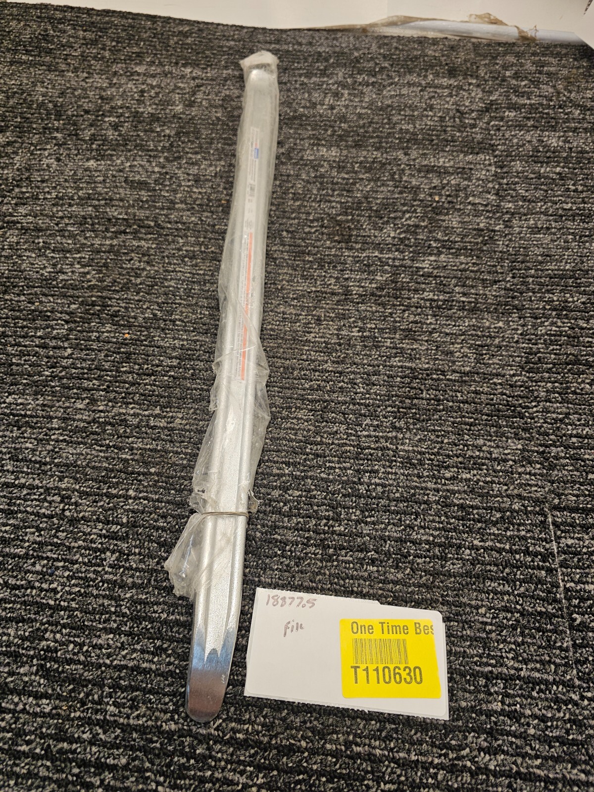 Pittsburgh 93230 General Purpose Tire iron 24″ Forged Steel Chrome Plate Finish