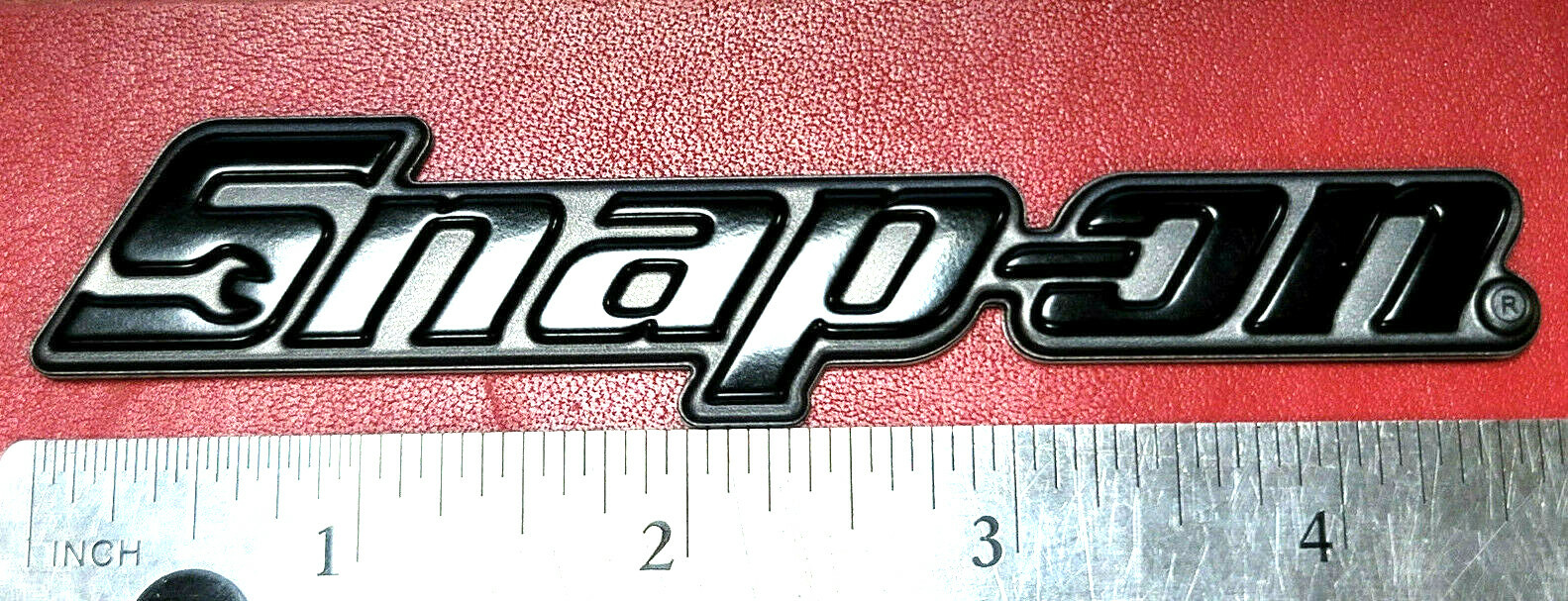 NEW SNAP-ON ™ ORIGINAL LOGO SHORT BOX CART 3D ROLL CAB BLACK BADGE EMBLEM DECAL