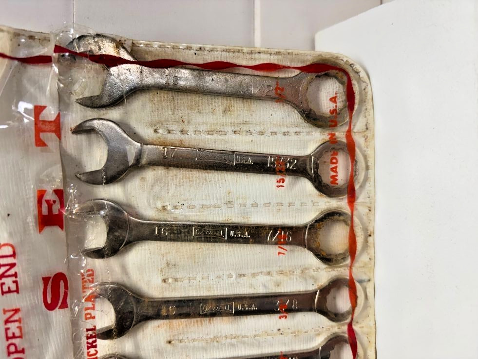 Vintage Oxwall #3972 ~ 14 Piece Box & Open Wrench Set SAE ~ E-Z HANG-UP KIT