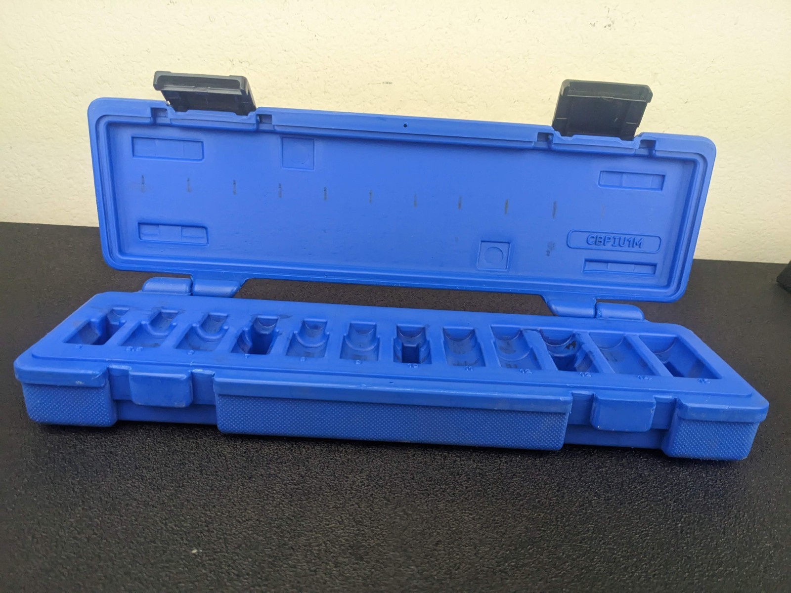 #bl257 Cornwell Blue Power CBPIU1M Case for 1/4″ Dr. Metric Universal Socket Set