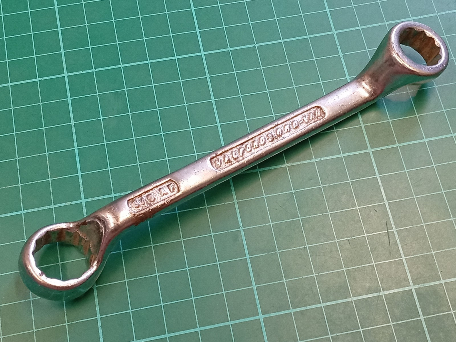 Vintage Halfords 9/16″ x 5/8″ AF, Chrome Vanadium, Offset Ring Spanner, England