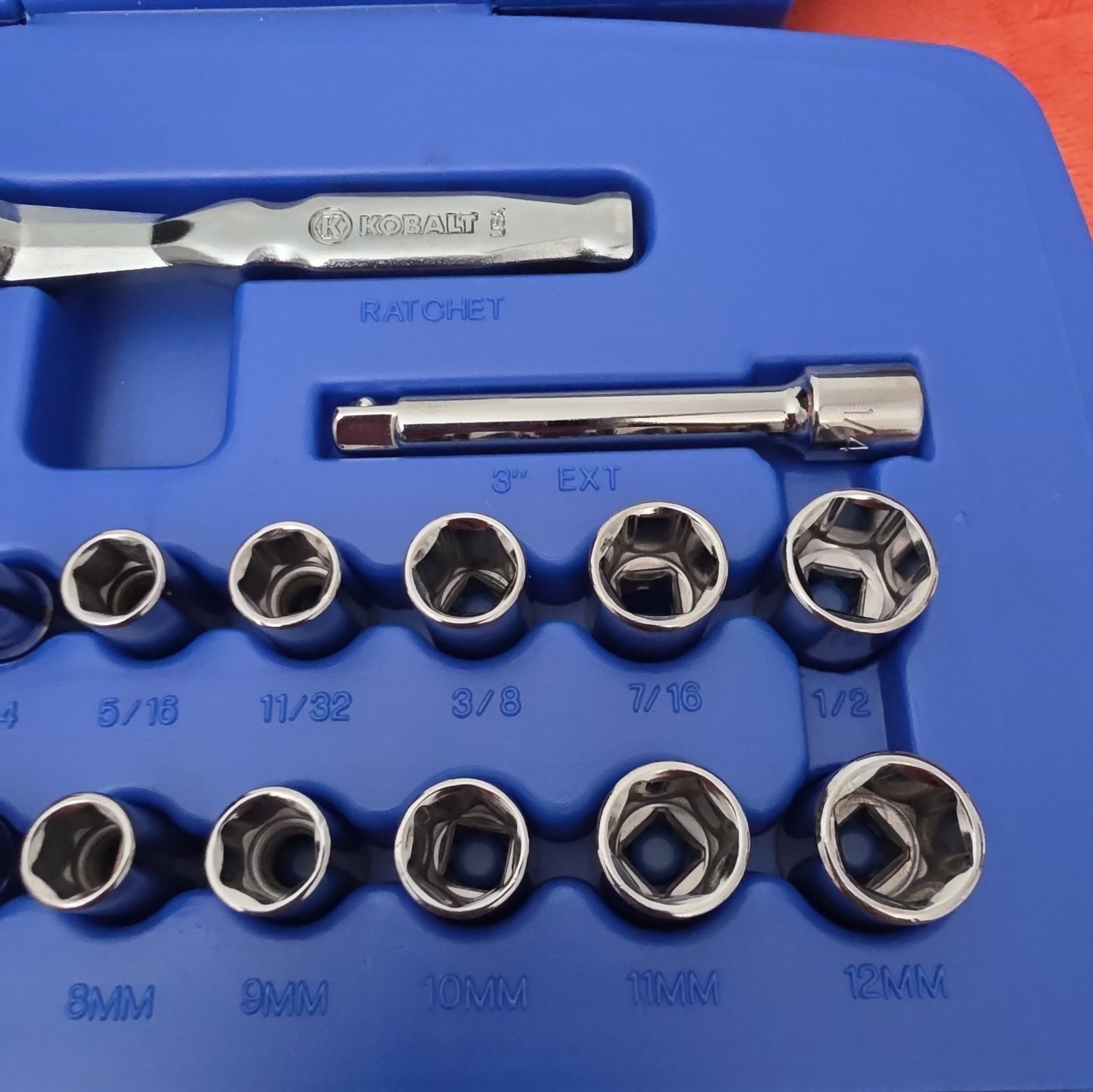 KOBALT 1/4″ DR 20 PC METRIC & SAE SOCKET SET