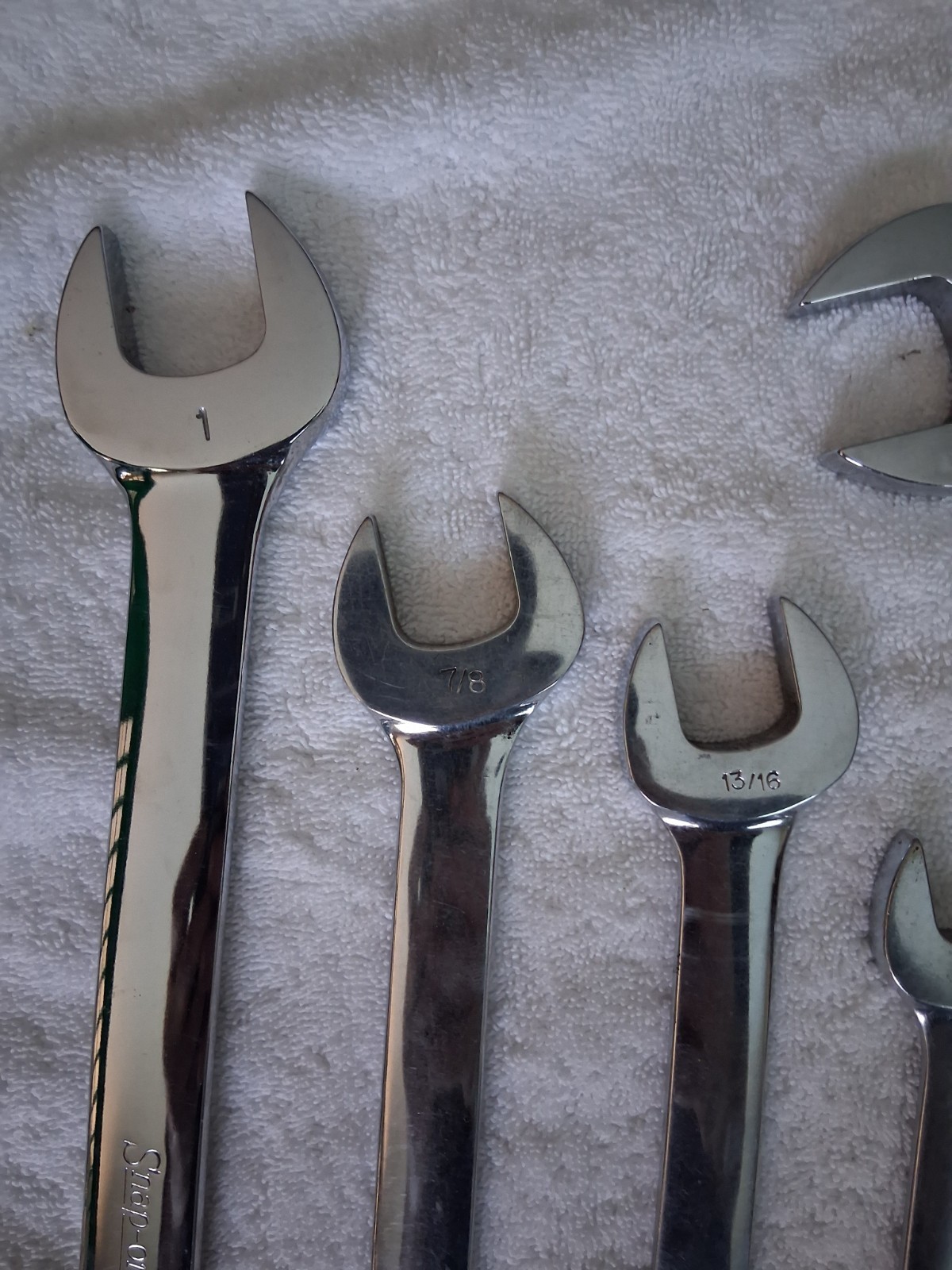 Snap On tools lot 18Combo Wrenches 1”thru 3/8″ Plus 9 other snap on wrenches