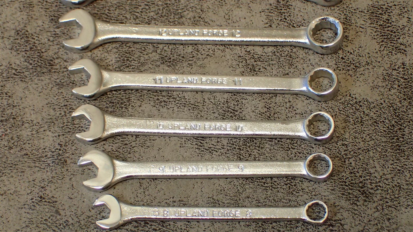 UPLAND FORGE 10-pc Metric Combination Wrench Set 12-pt, 8-14 & 17,19,22mm (BN75)