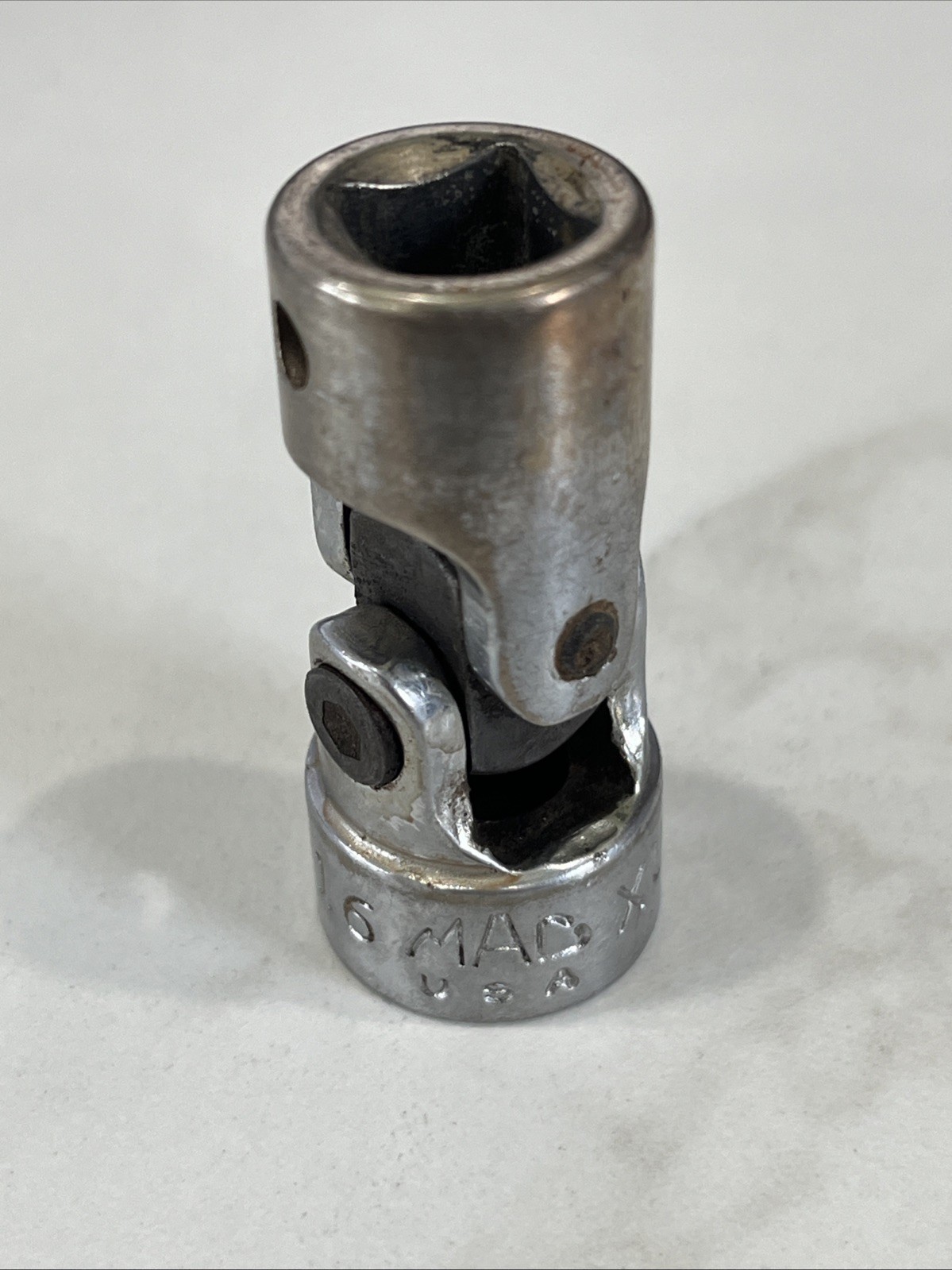 MAC Tools 9/16″ Swivel Socket 6 Point 3/8″ Drive XU186 USA