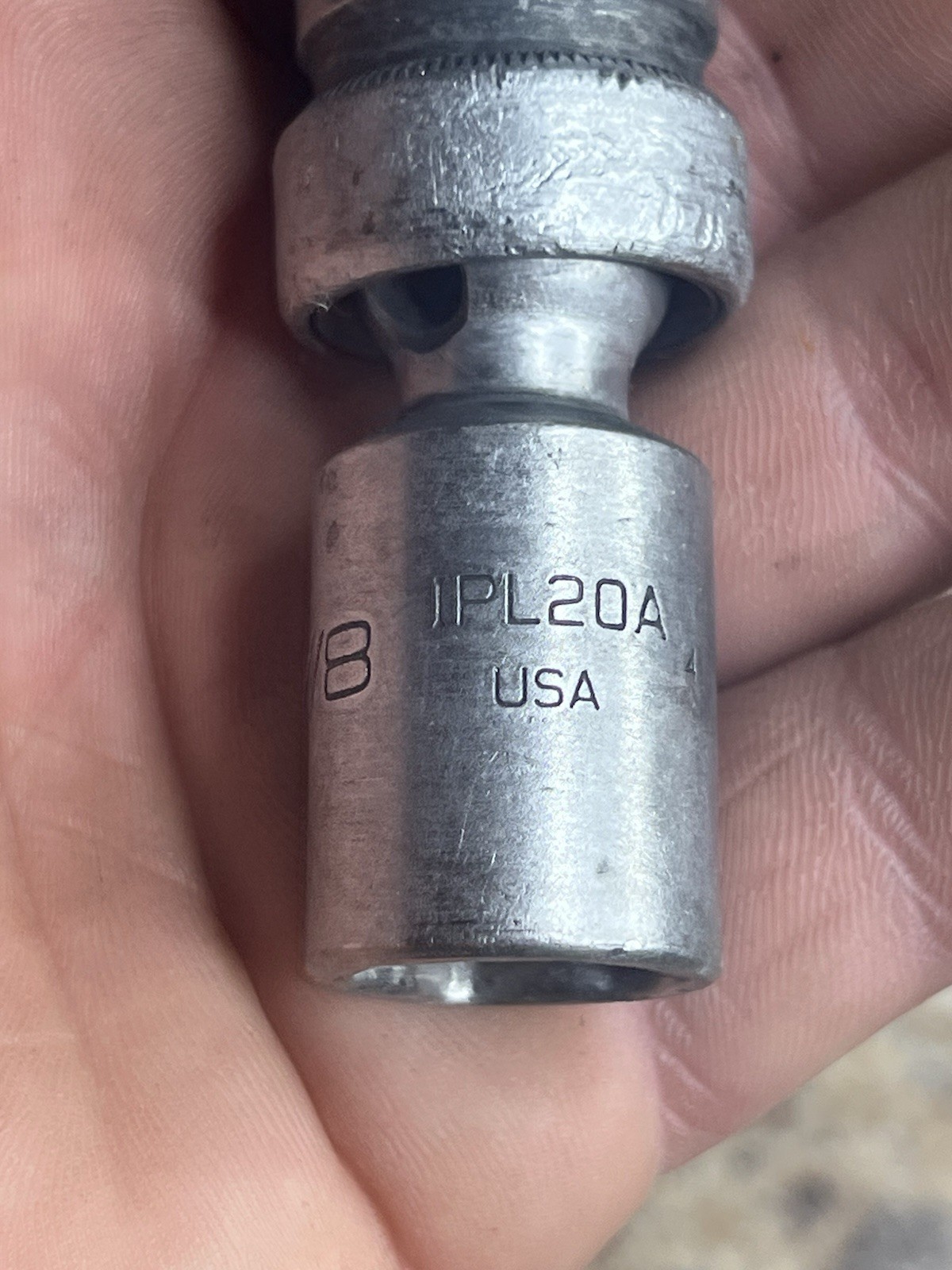 Snap On Tools IPL20A USA 1/2″ Drive 5/8″ Shallow 6Pt Impact Swivel Socket