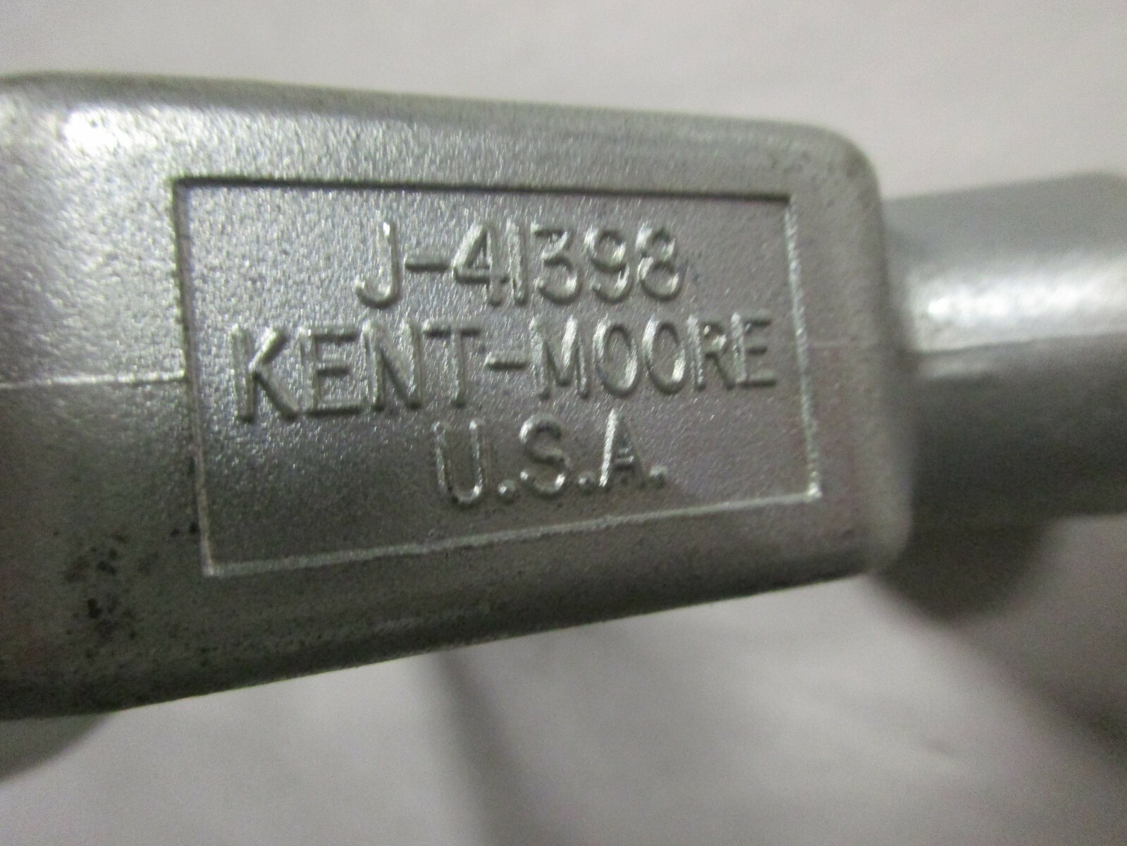 KENT MOORE TOOL J-41398 C.V. JOINT REMOVER PULLER TOOL