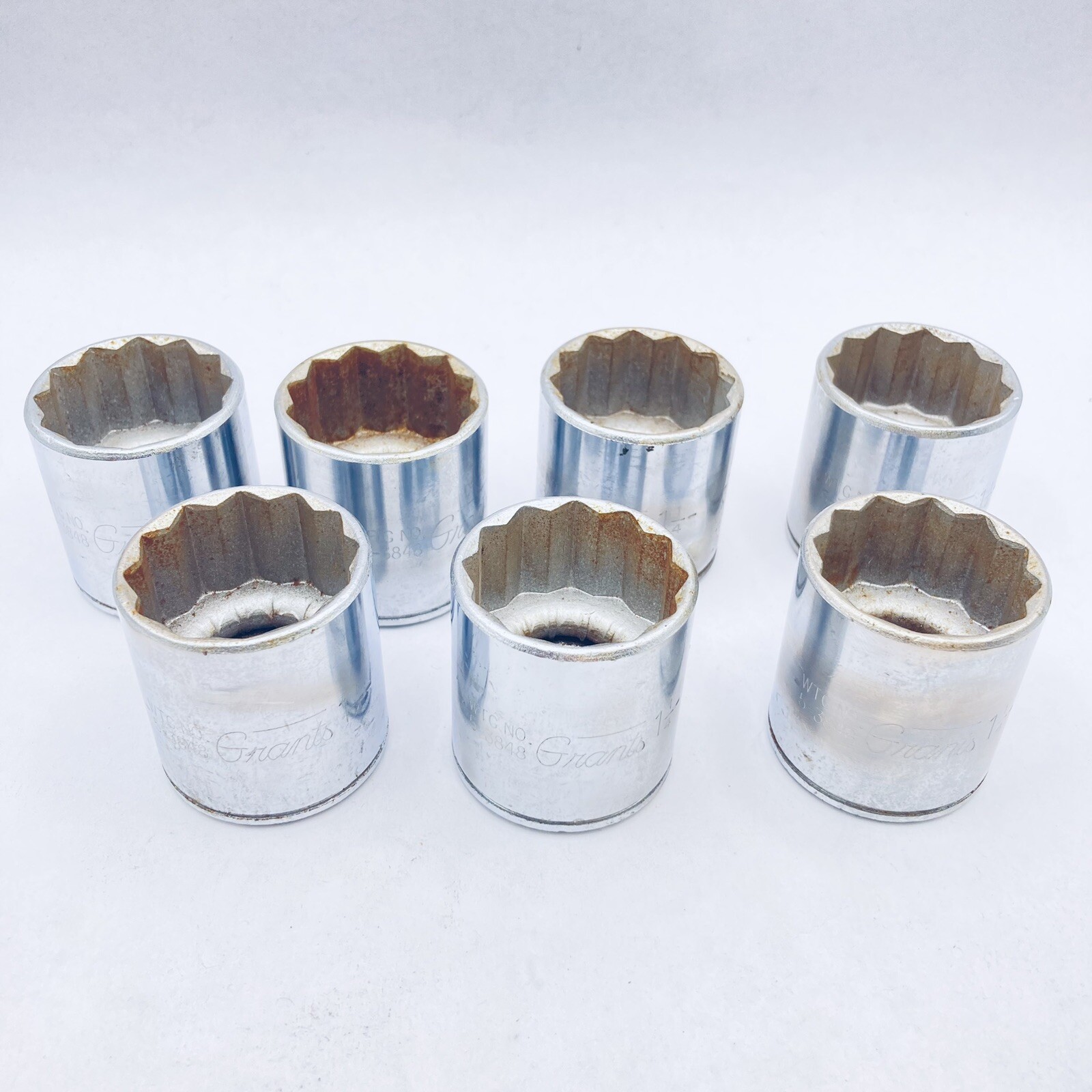 Grants 5-3848 Socket 1-1/4 in SAE 1/2” Drive 12 Point 1-1/4″ – USA