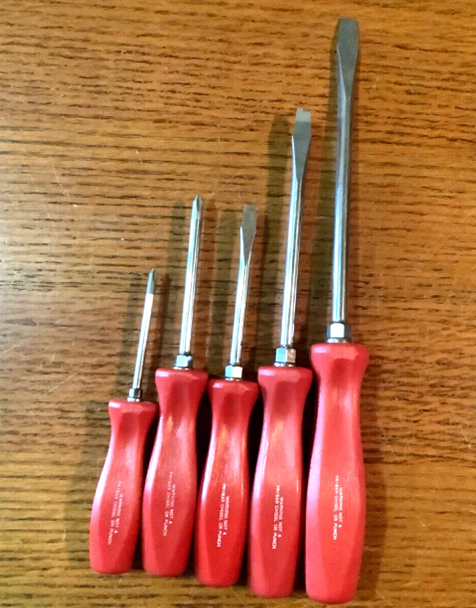 Lot of 5 Red Hard Handled Snap-on Screwdrivers 2 Phillips and 3 Flatheads New