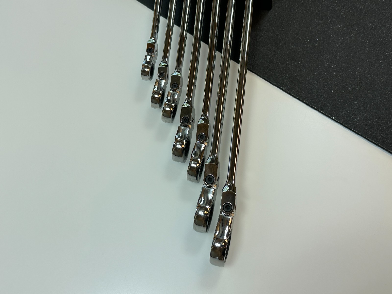 CRAFTSMAN V-Series 7pc SAE 5/16-11/16 Ratcheting Flex Head XL Box End Wrench Set