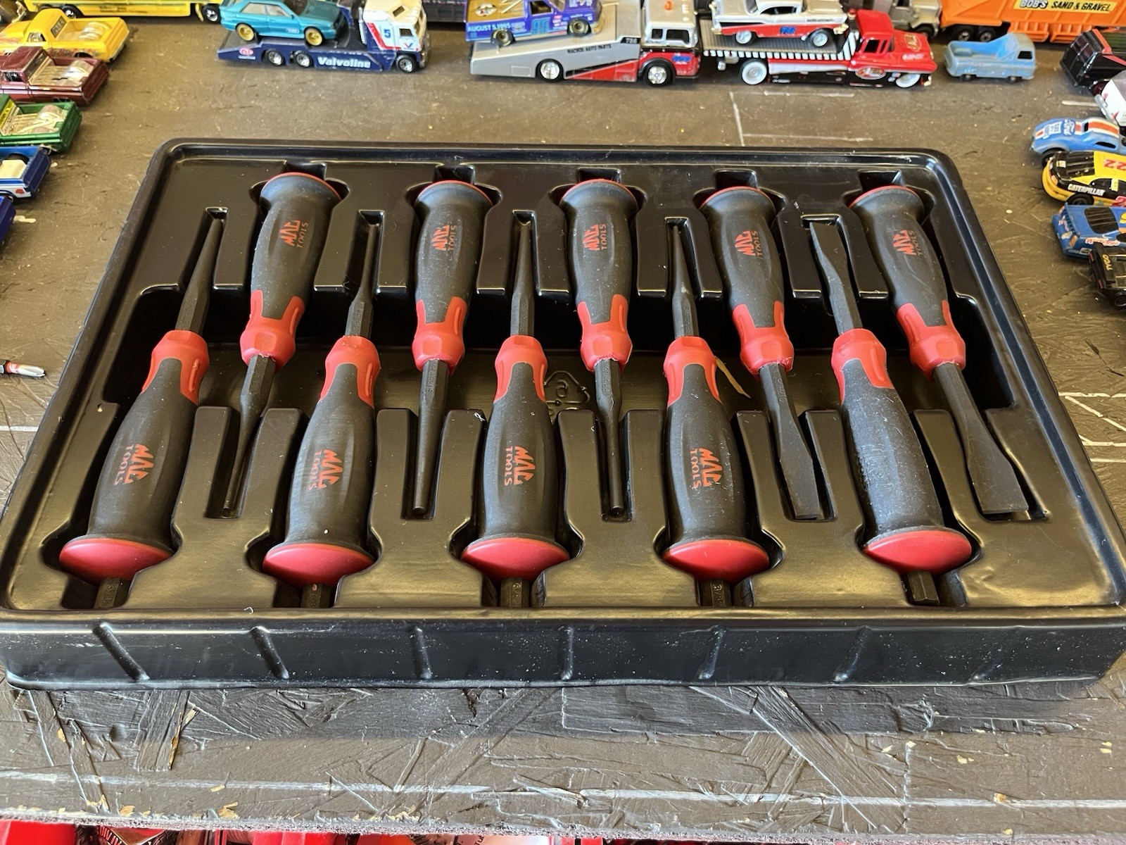 Mac Tools Soft Grip 10pc Punch and Chisel Set