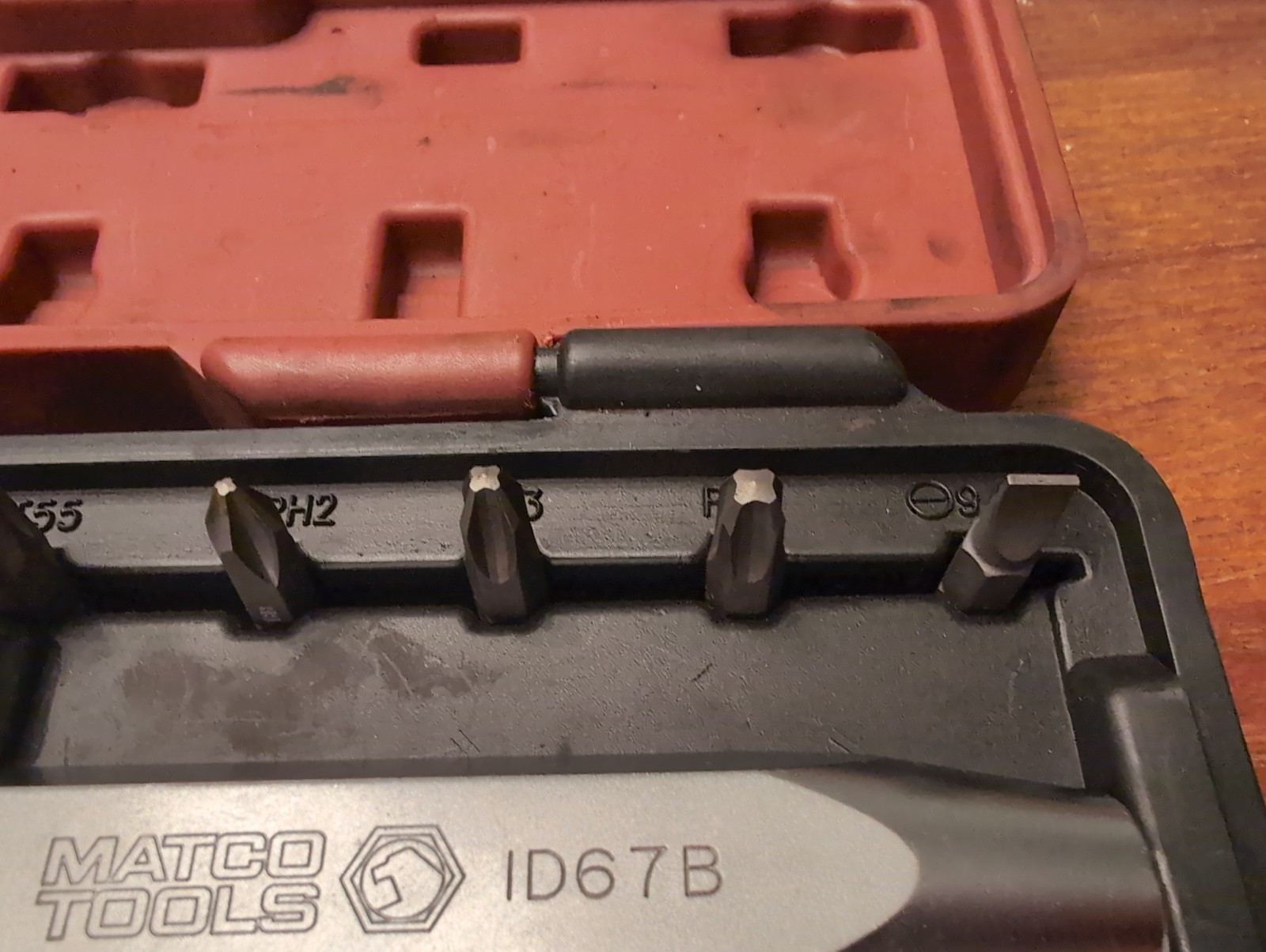 Matco Tools ID67B 12pc 3/8″ Dr Hand Impact Driver & Bit Set