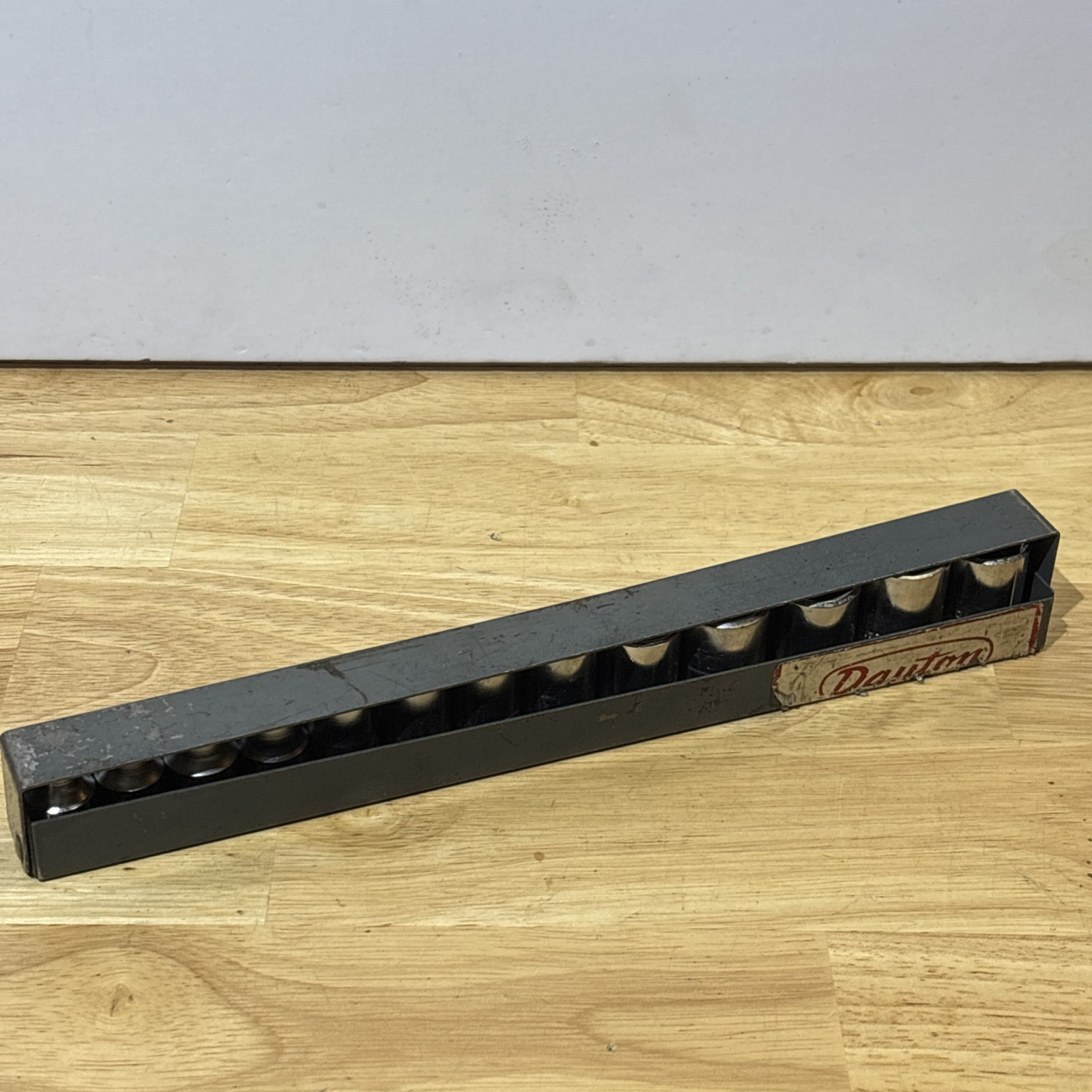 Dayton Metric Shallow Socket Set 3/8″ Drive 6 Point 7mm to 19mm USA READ!